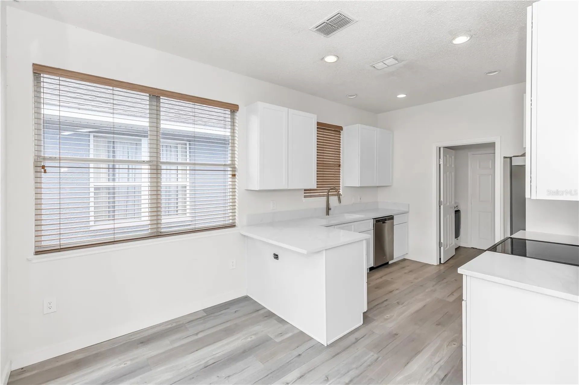 1016 Lake Biscayne Way Orlando FL 32824