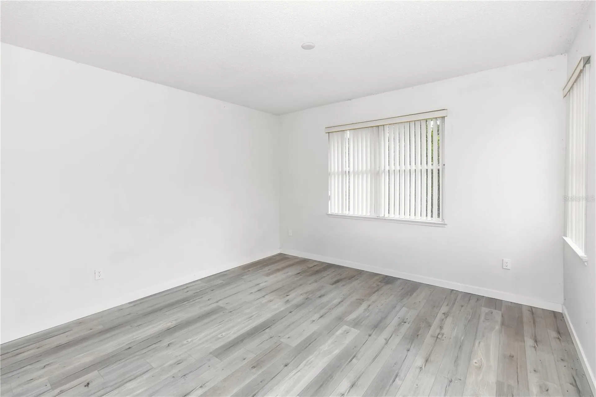 1016 Lake Biscayne Way Orlando FL 32824