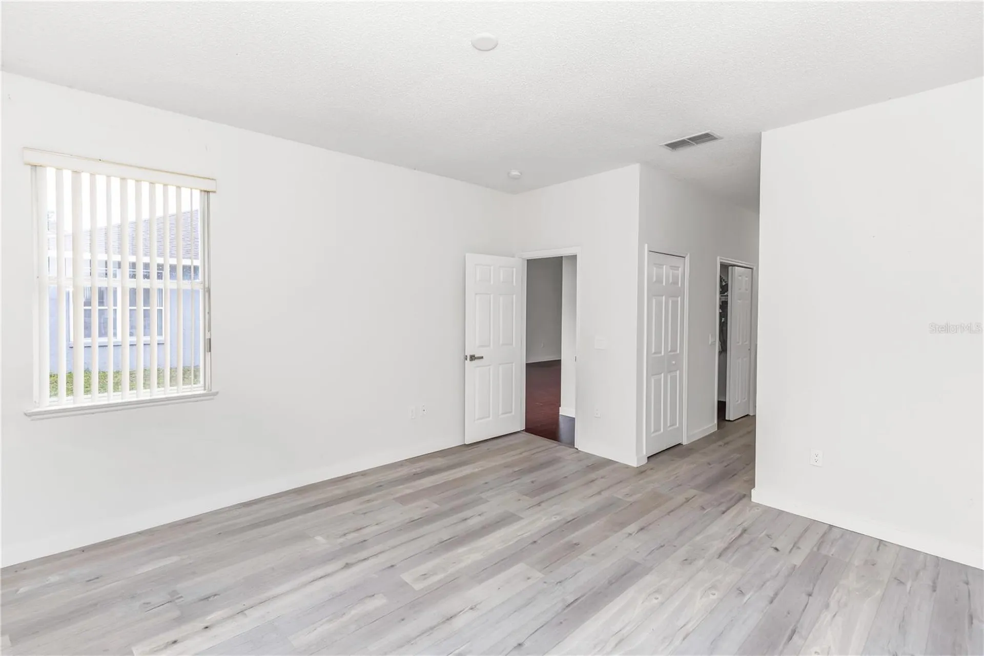 1016 Lake Biscayne Way Orlando FL 32824