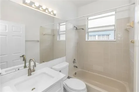 1016 Lake Biscayne Way Orlando FL 32824