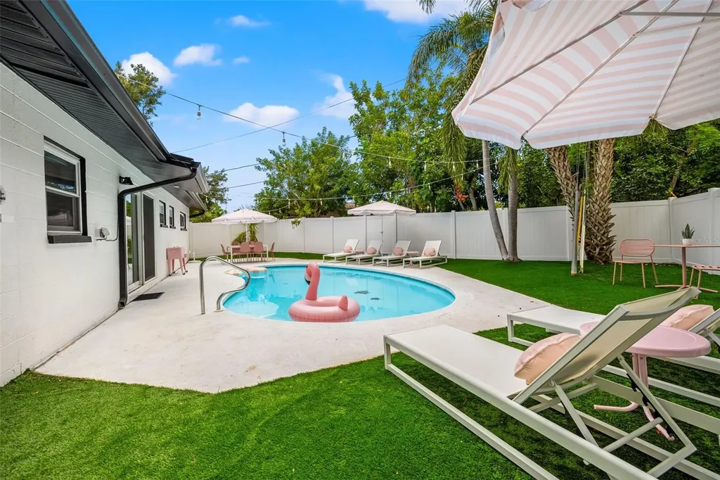 3755 Beach Drive SE St Petersburg FL 33705
