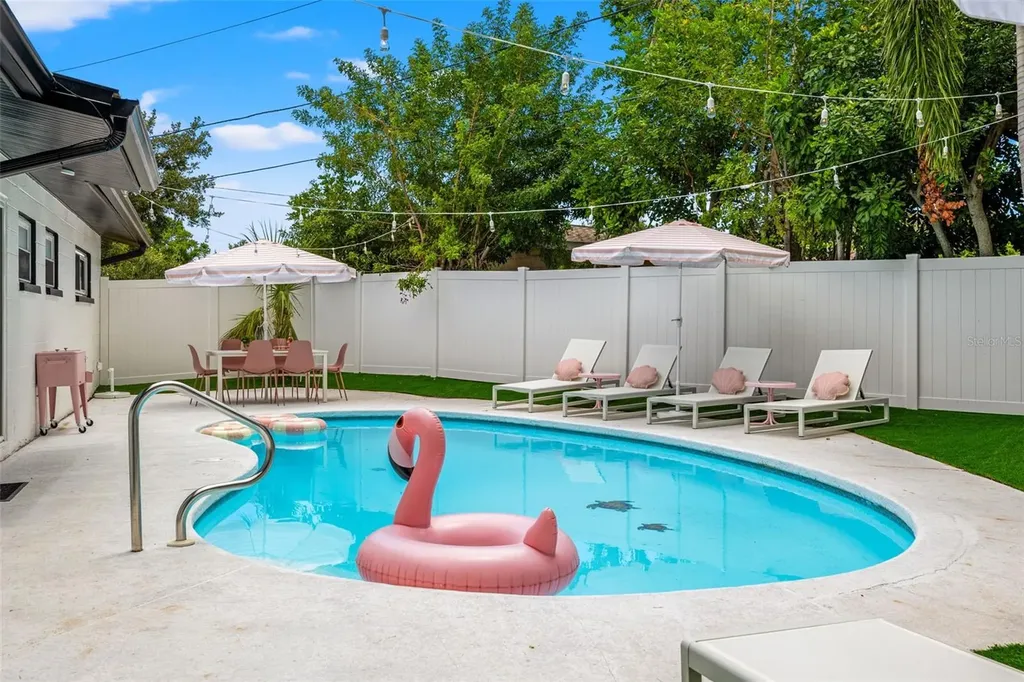 3755 Beach Drive SE St Petersburg FL 33705