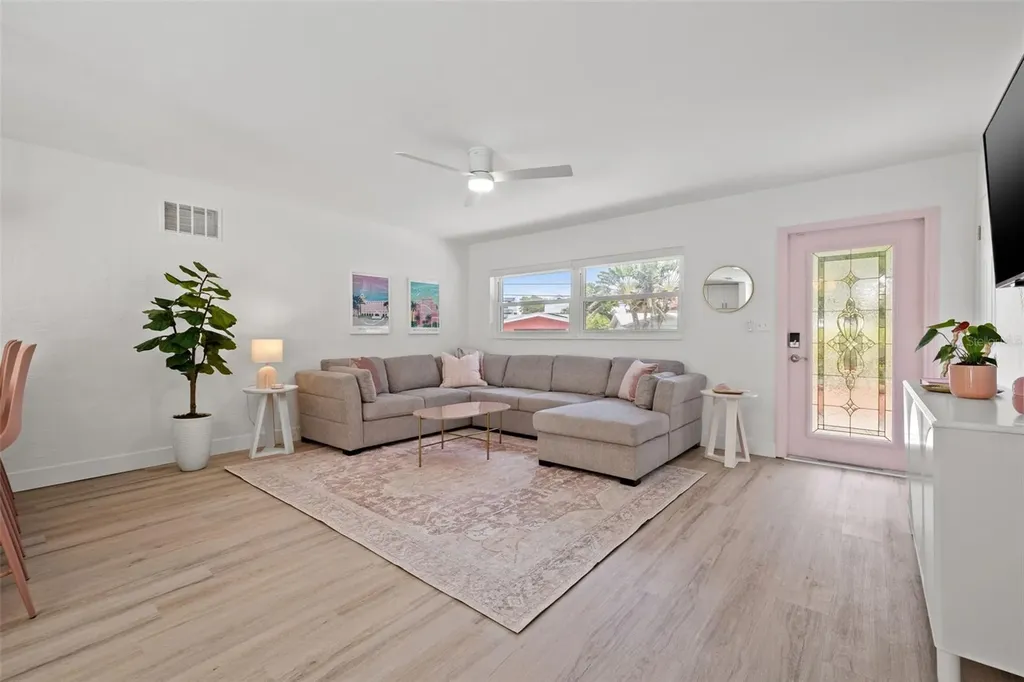 3755 Beach Drive SE St Petersburg FL 33705