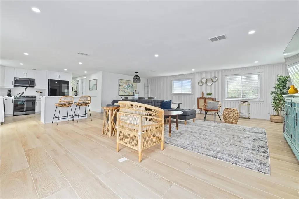 228 Gladiolus Street Anna Maria FL 34216