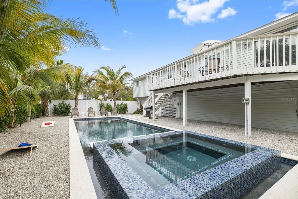 228 Gladiolus Street Anna Maria FL 34216