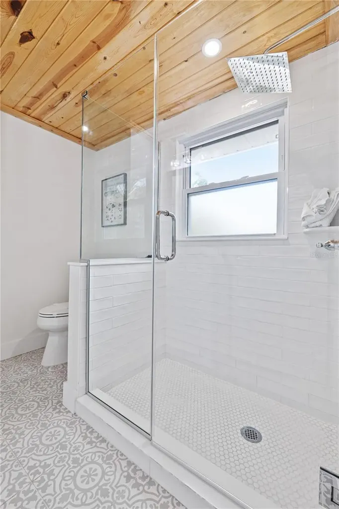 228 Gladiolus Street Anna Maria FL 34216