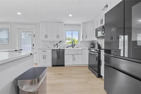 228 Gladiolus Street Anna Maria FL 34216