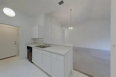 2441 New Haven Circle Sun City Center FL 33573