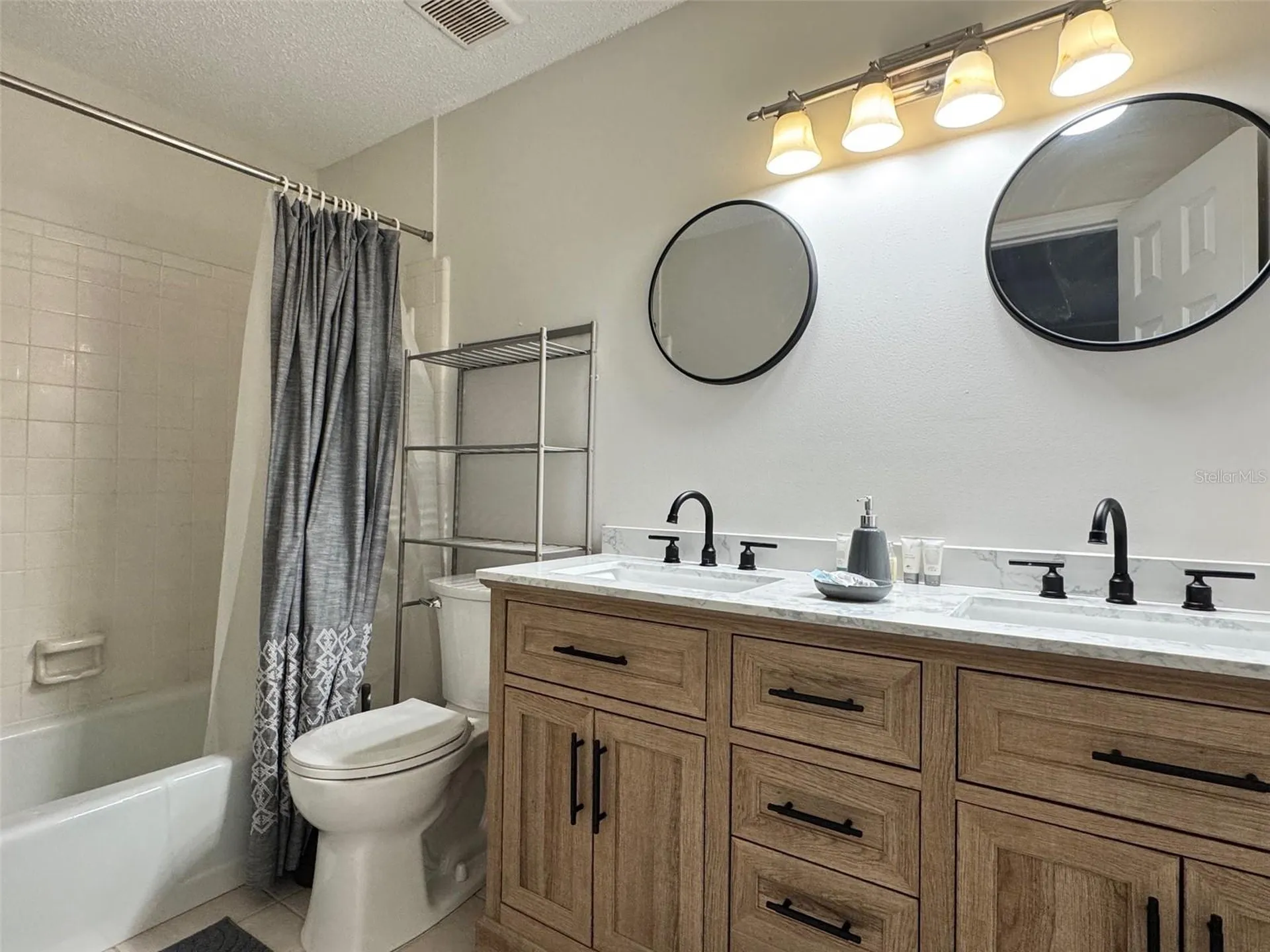 3255 Ramblewood Place Sarasota FL 34237