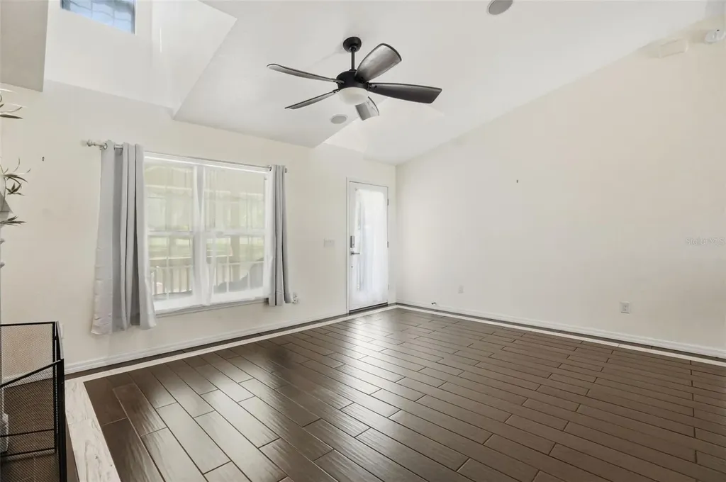 7037 Cr 625 Bushnell FL 33513