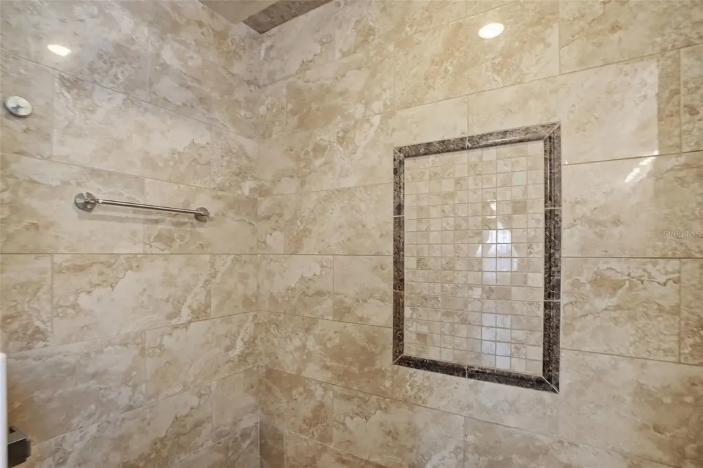 7037 Cr 625 Bushnell FL 33513