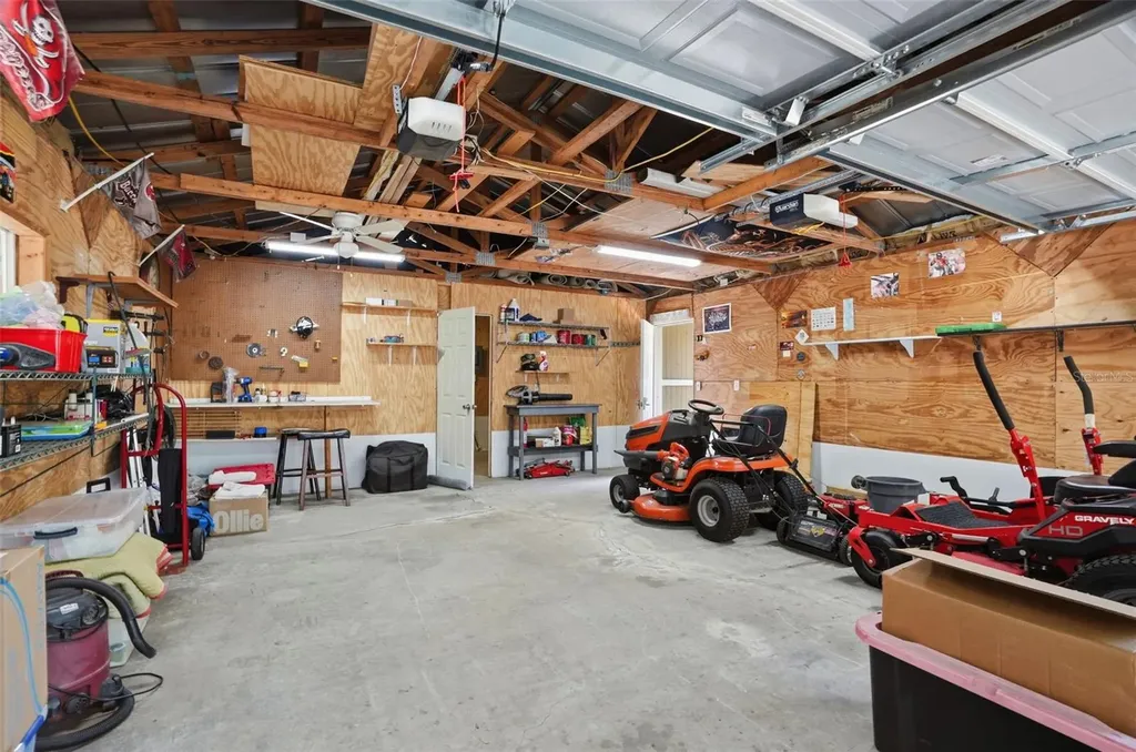 7037 Cr 625 Bushnell FL 33513