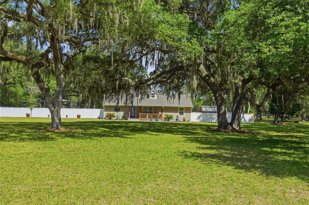 7037 Cr 625 Bushnell FL 33513