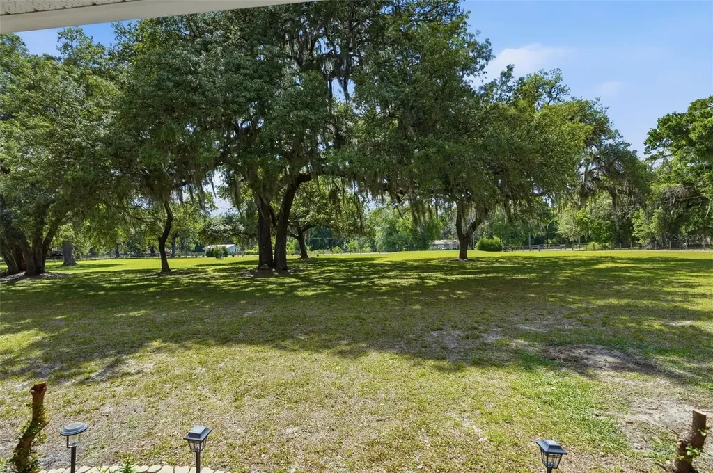 7037 Cr 625 Bushnell FL 33513