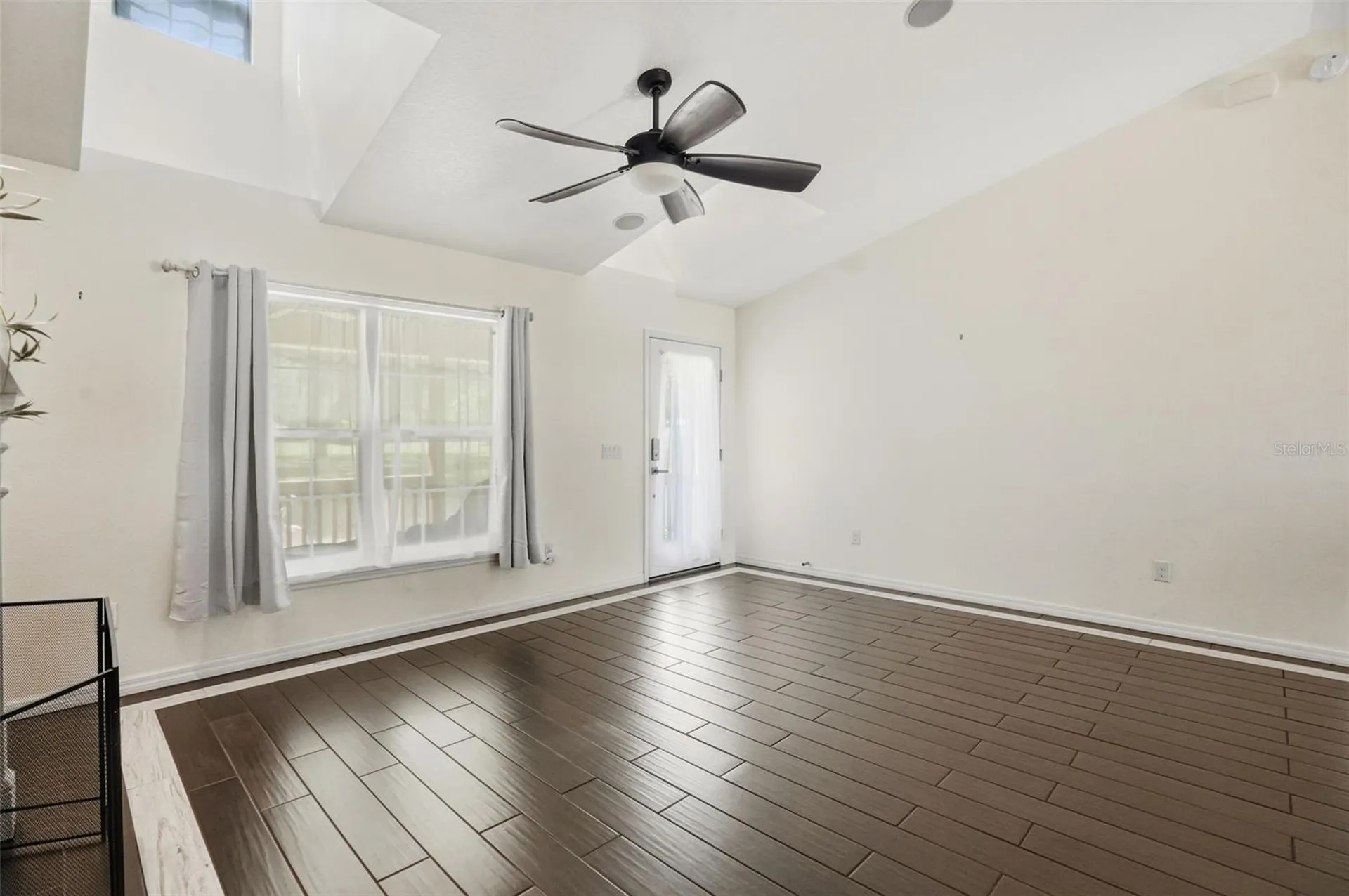 7037 Cr 625 Bushnell FL 33513