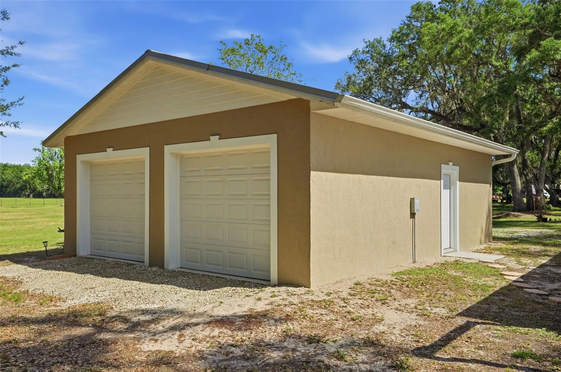 7037 Cr 625 Bushnell FL 33513