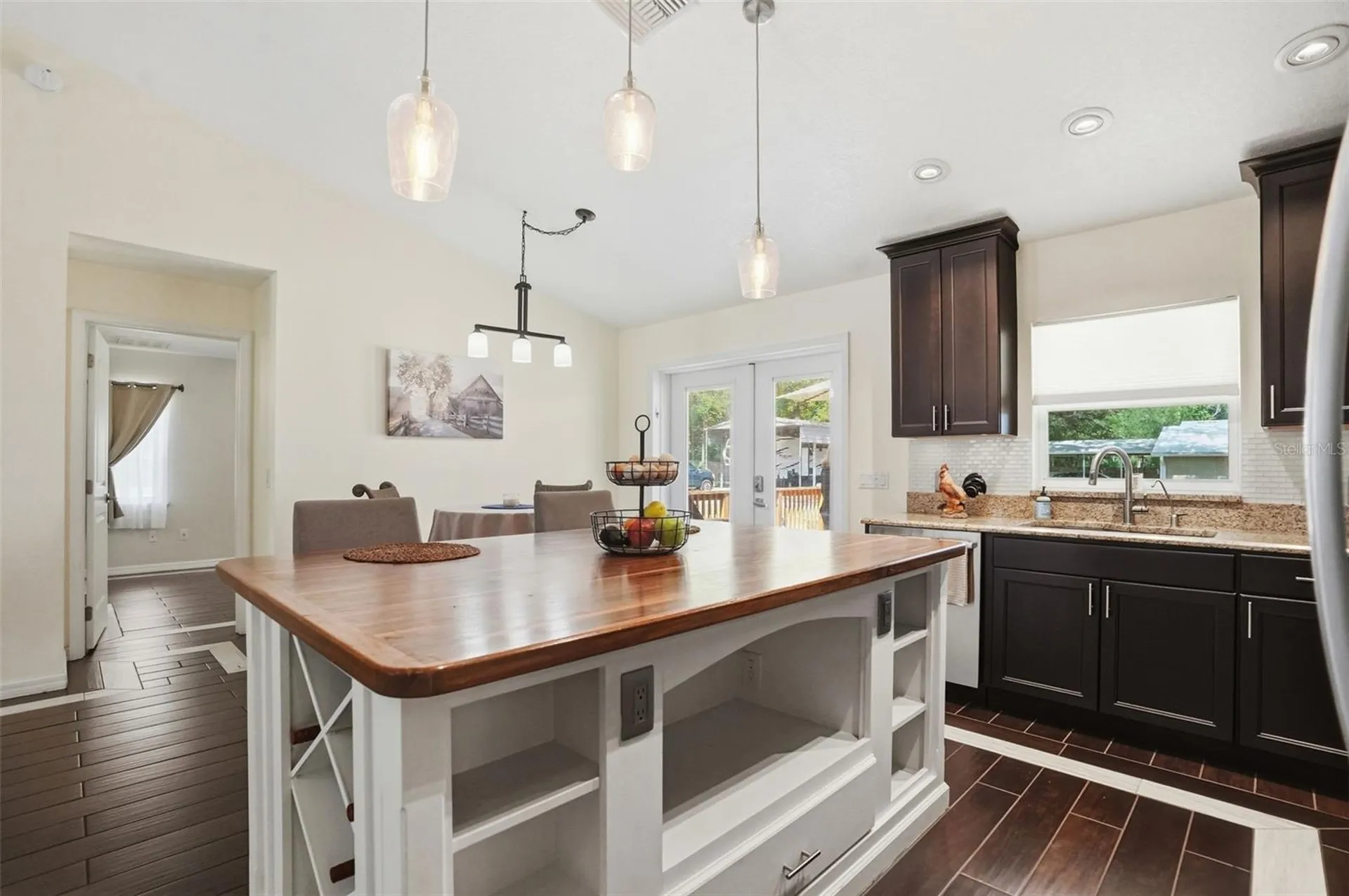 7037 Cr 625 Bushnell FL 33513