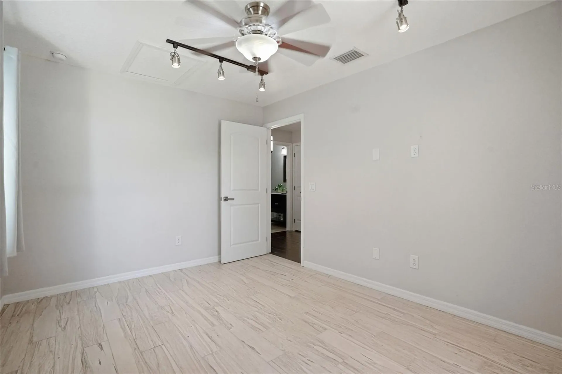 7037 Cr 625 Bushnell FL 33513