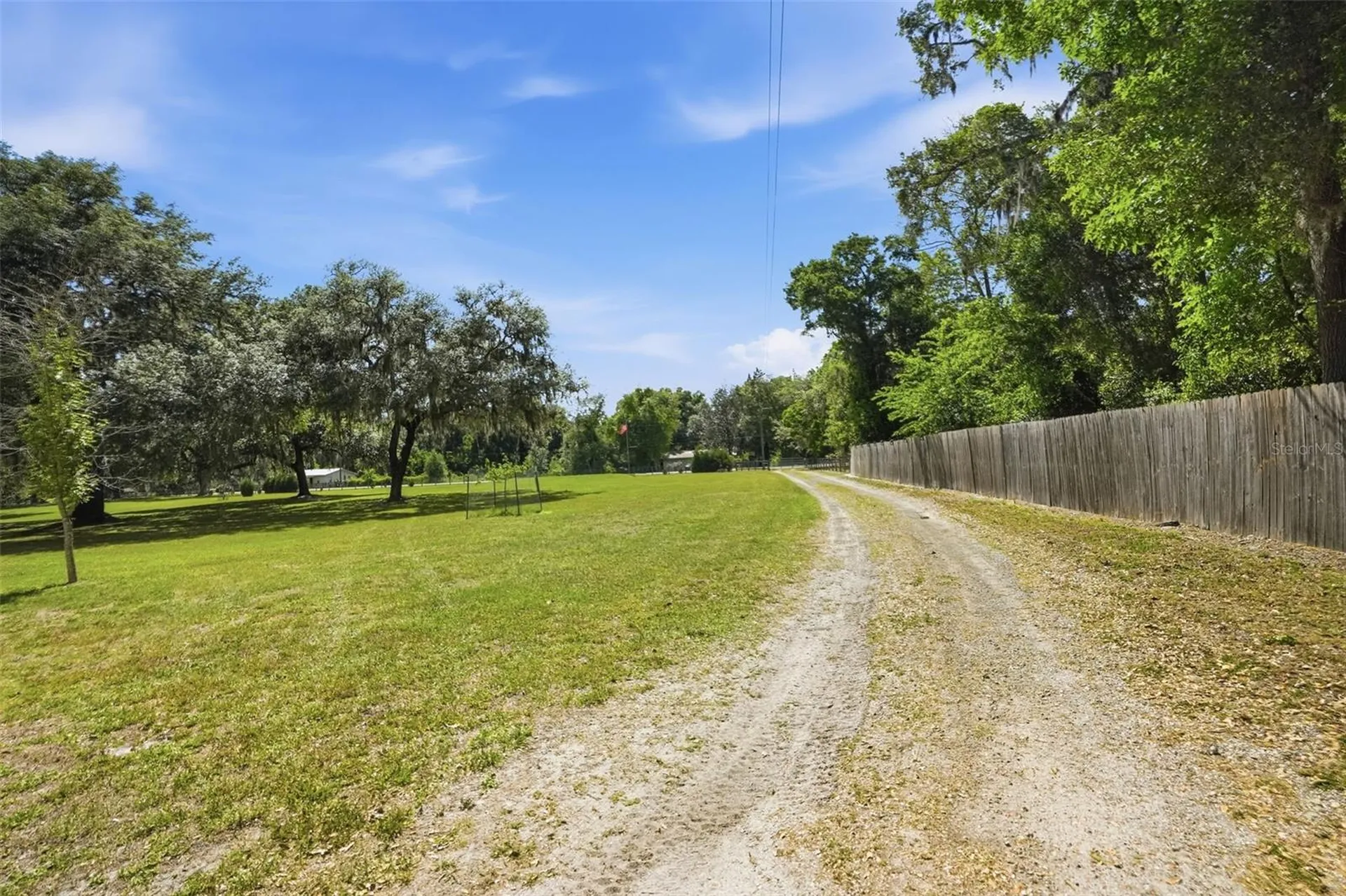 7037 Cr 625 Bushnell FL 33513