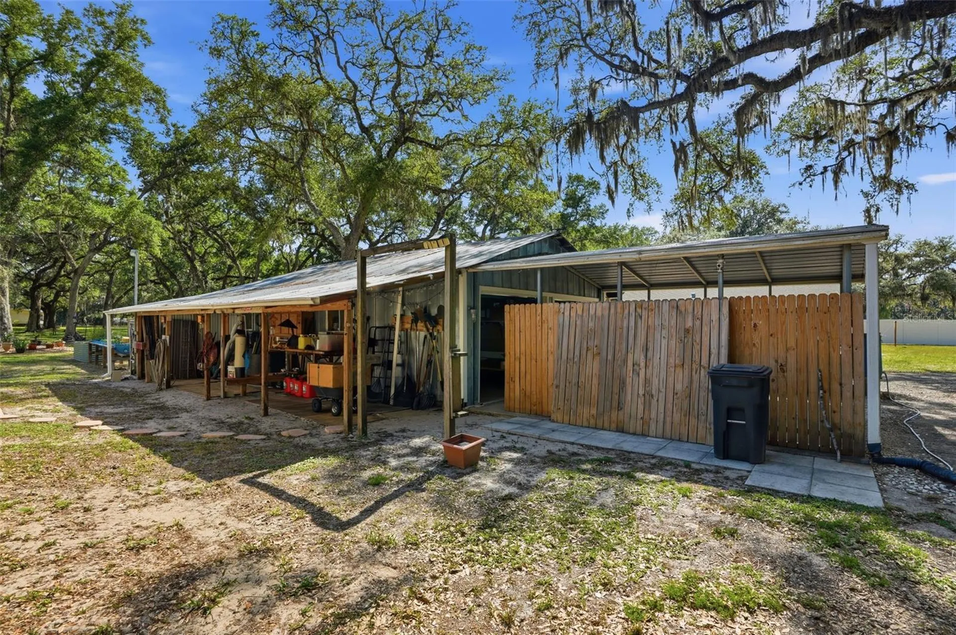 7037 Cr 625 Bushnell FL 33513