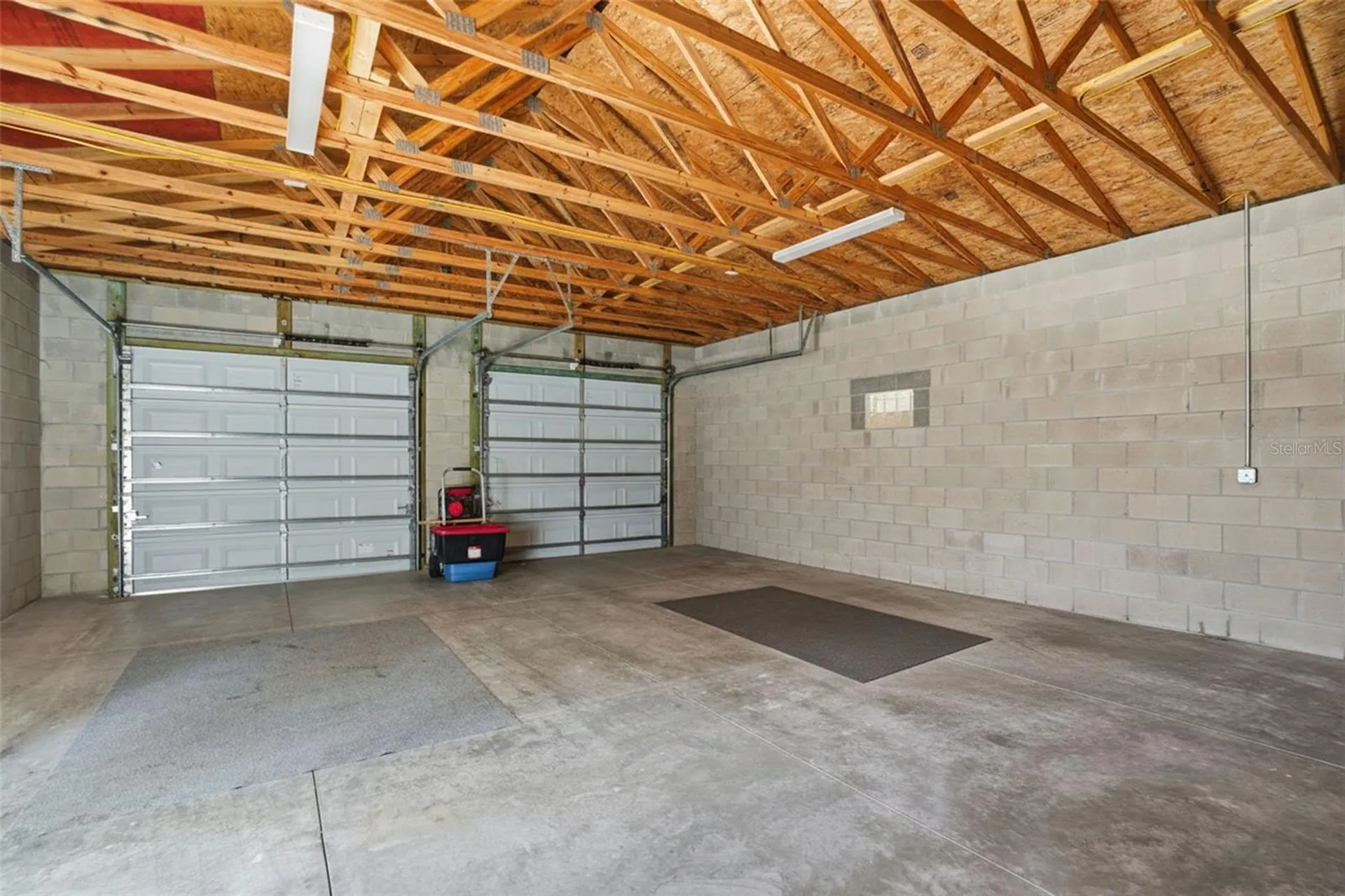 7037 Cr 625 Bushnell FL 33513