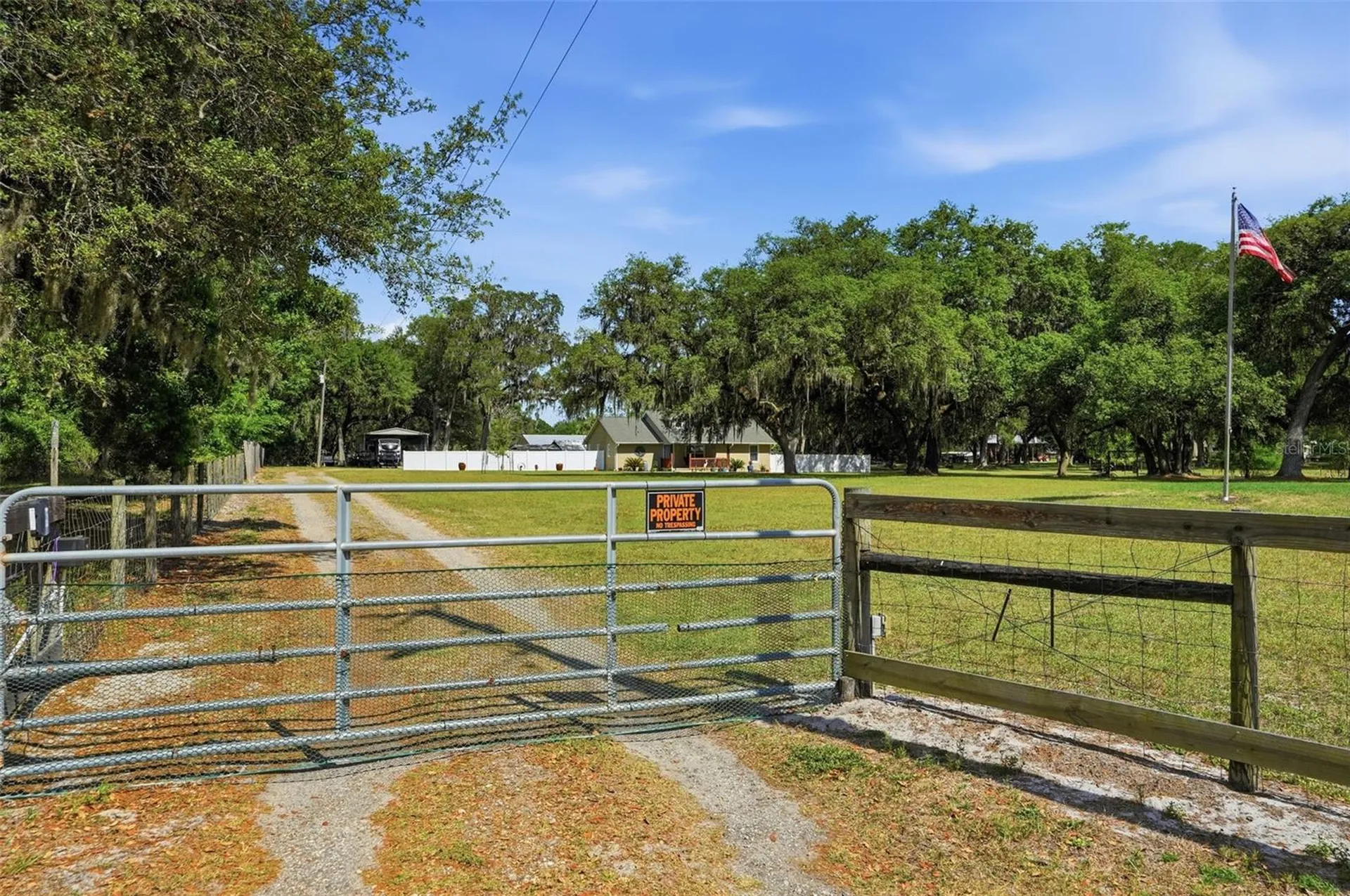 7037 Cr 625 Bushnell FL 33513