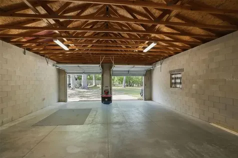7037 Cr 625 Bushnell FL 33513
