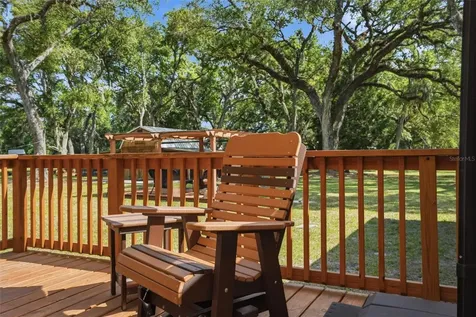7037 Cr 625 Bushnell FL 33513