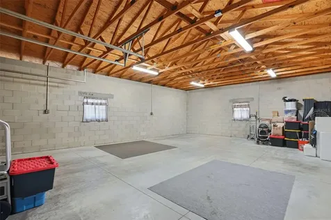 7037 Cr 625 Bushnell FL 33513