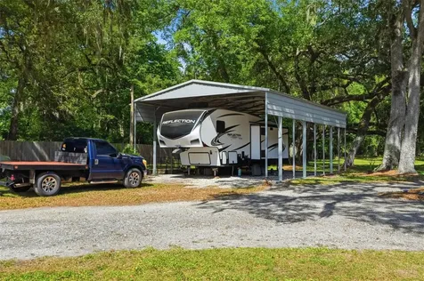 7037 Cr 625 Bushnell FL 33513