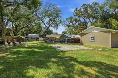 7037 Cr 625 Bushnell FL 33513