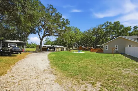 7037 Cr 625 Bushnell FL 33513
