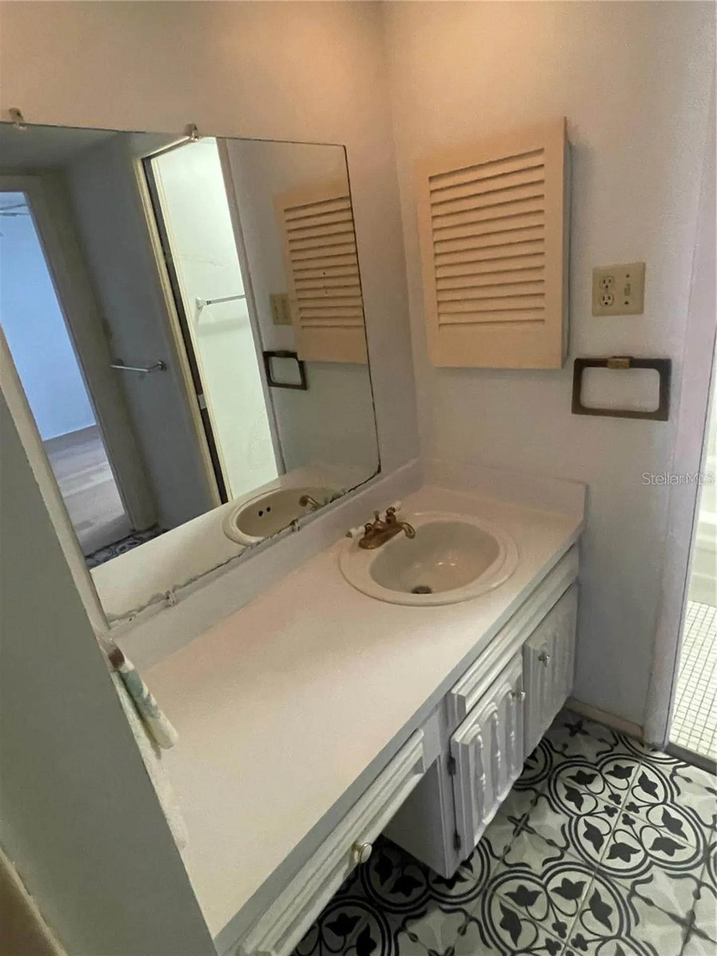 1589 Greenlea Drive Clearwater FL 33755
