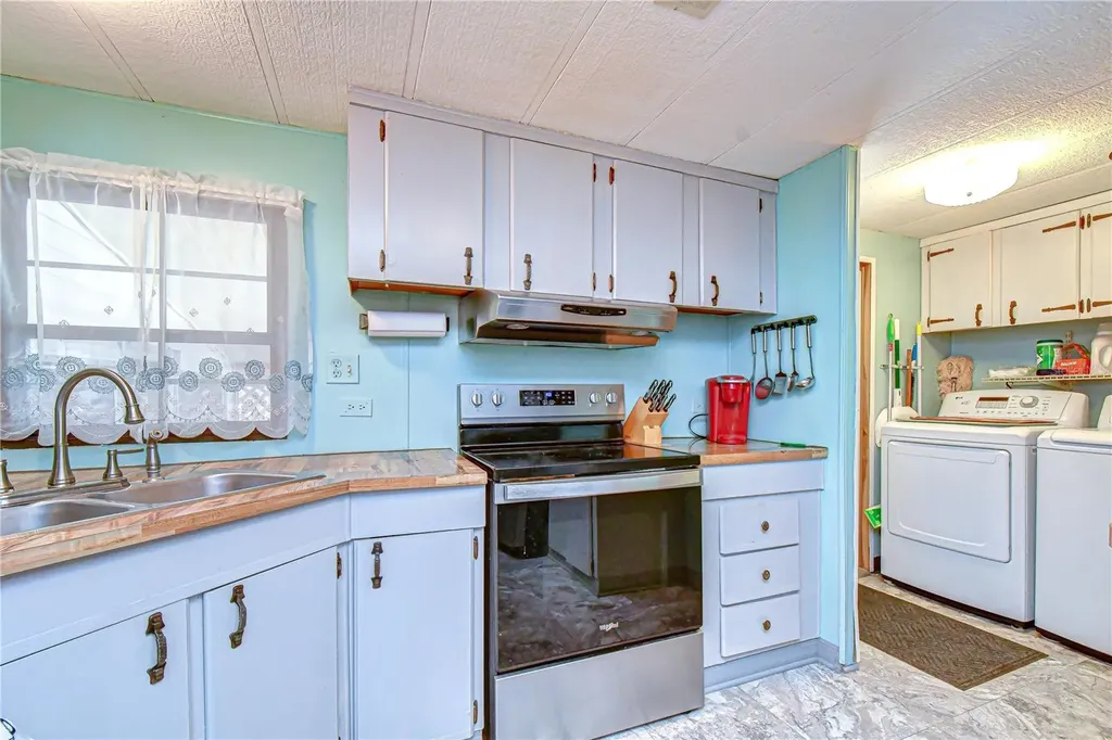 3934 Sarah Drive Wesley Chapel FL 33543
