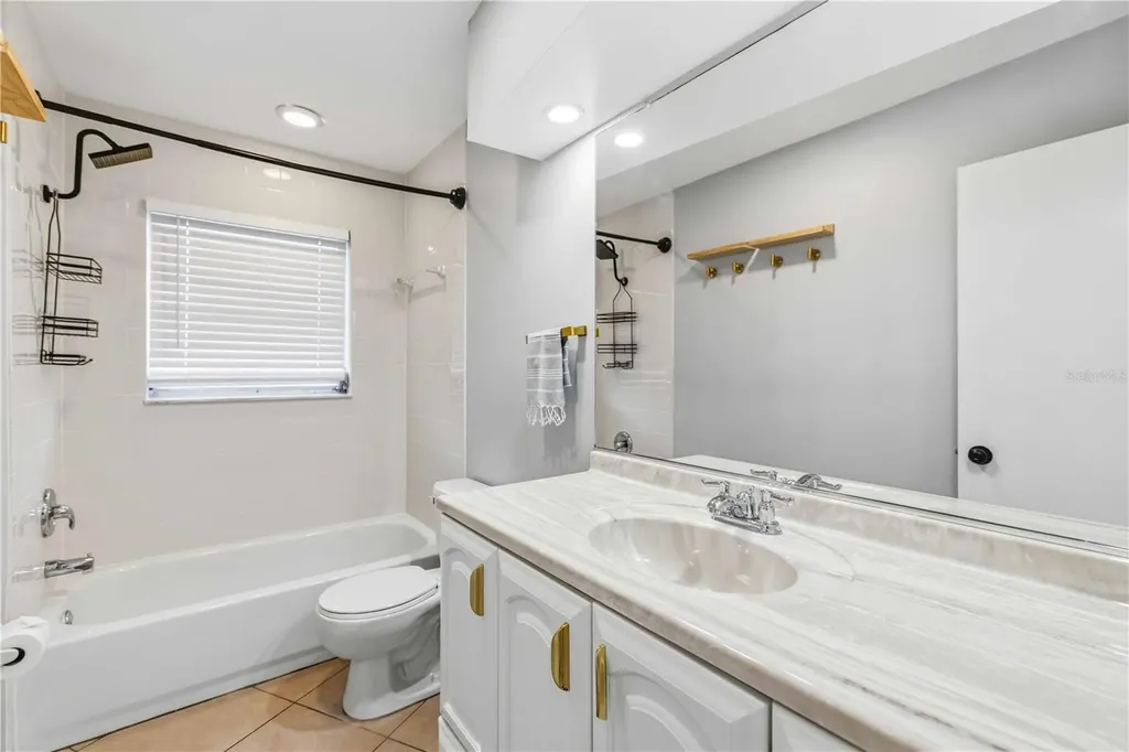 530 Saint Andrews Drive Sarasota FL 34243