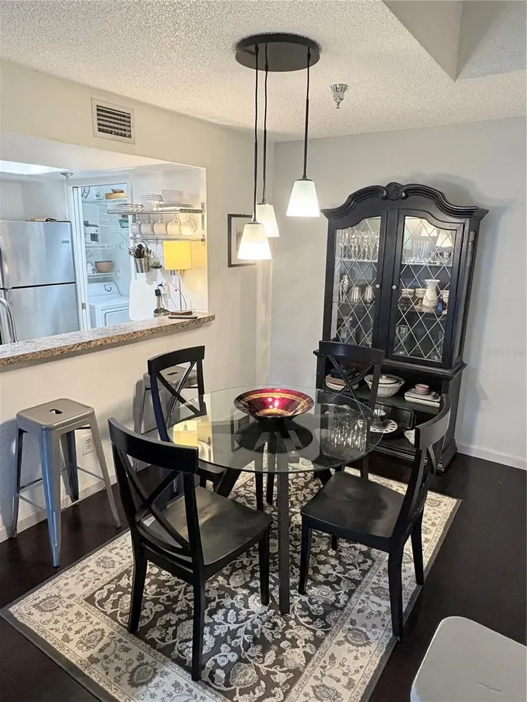 10263 Gandy Boulevard N St Petersburg FL 33702