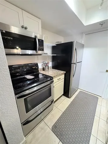 10263 Gandy Boulevard N St Petersburg FL 33702