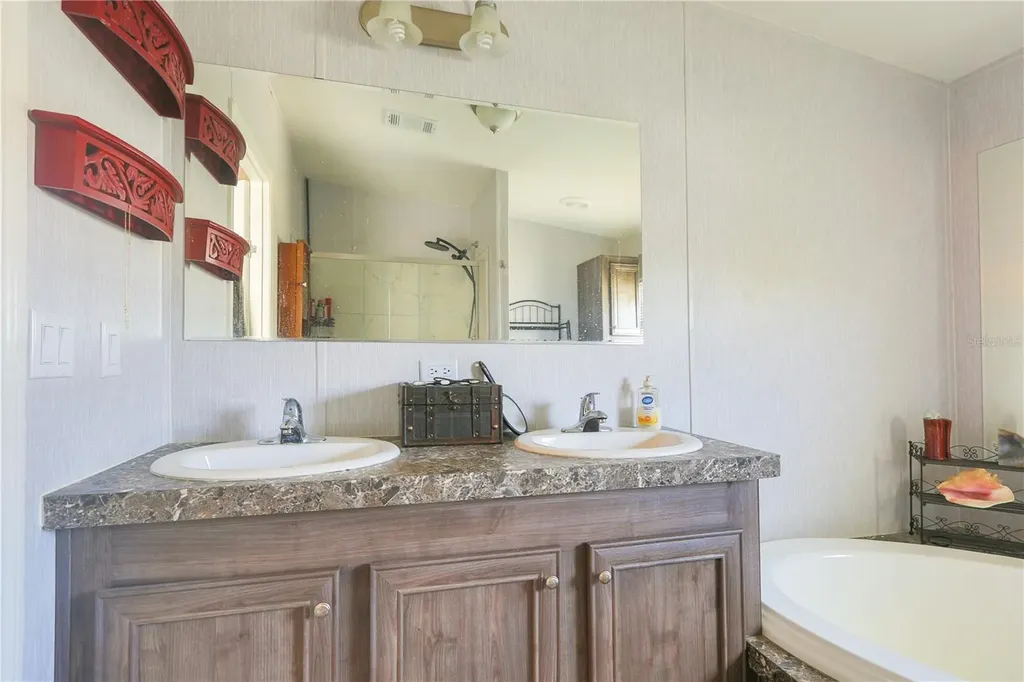 209 Ellsworth Drive Kissimmee FL 34758