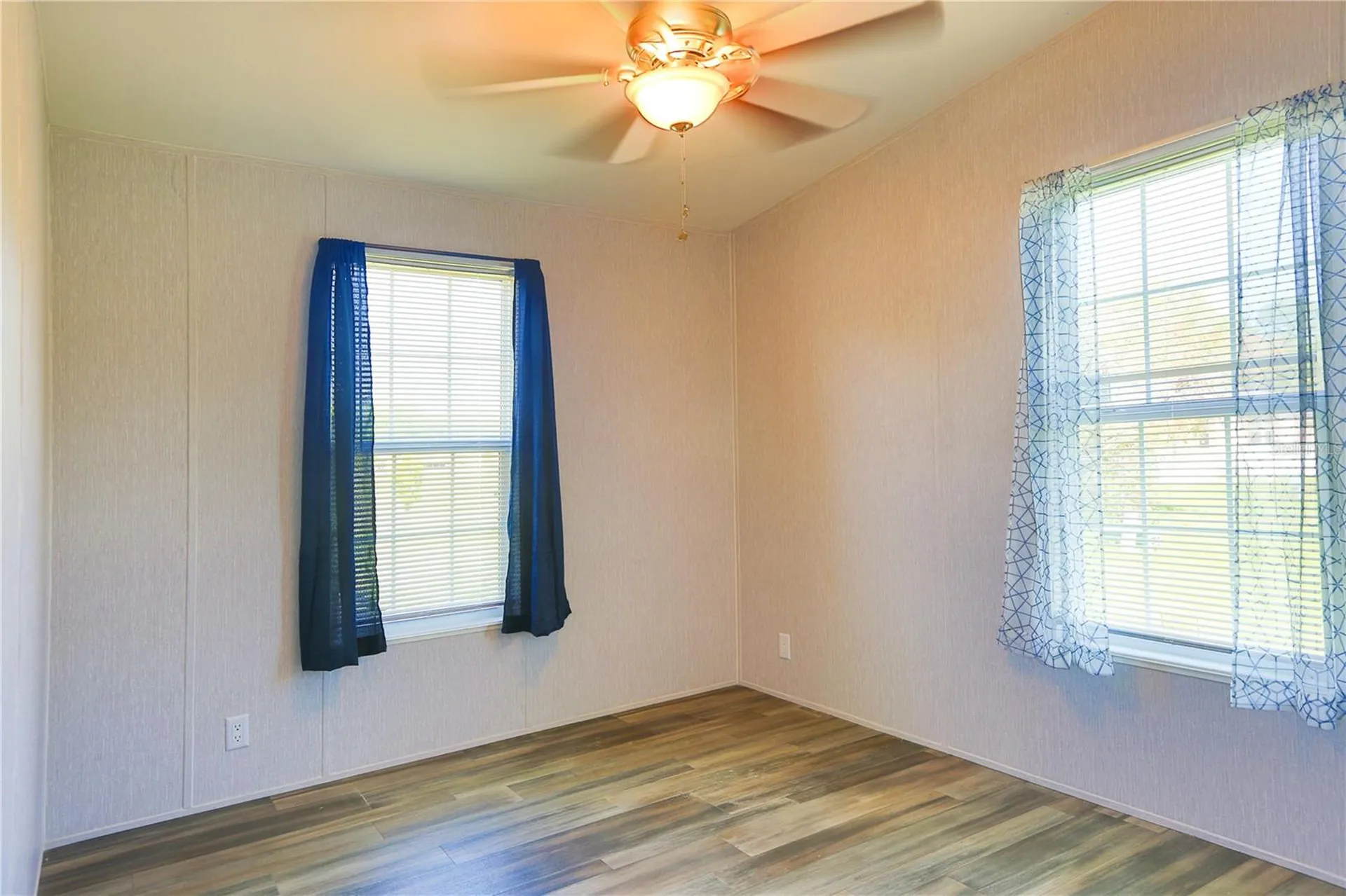 209 Ellsworth Drive Kissimmee FL 34758