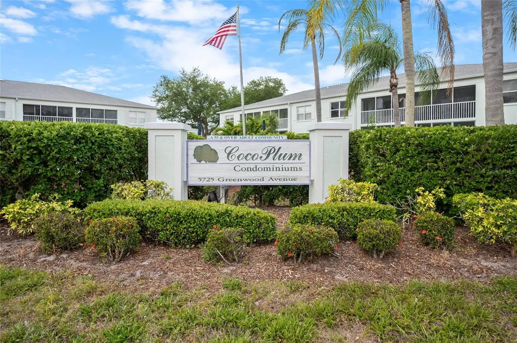5725 Greenwood Avenue North Port FL 34287