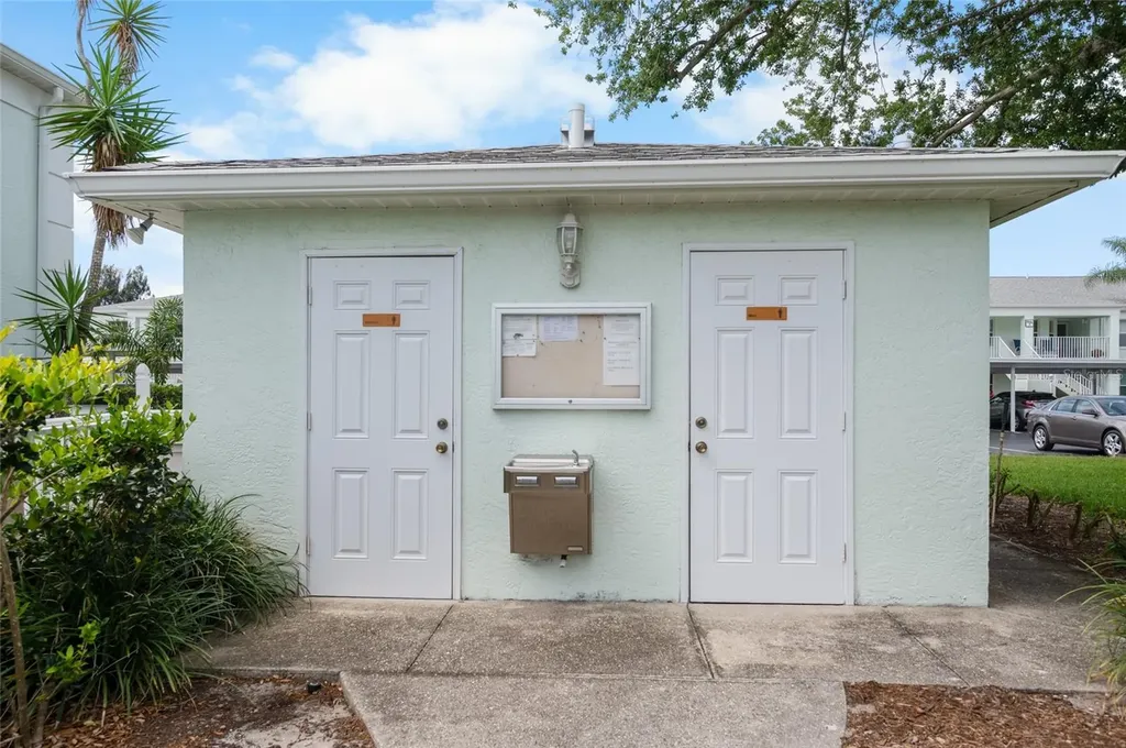 5725 Greenwood Avenue North Port FL 34287