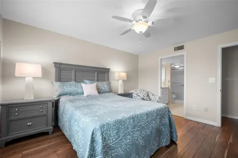 5725 Greenwood Avenue North Port FL 34287