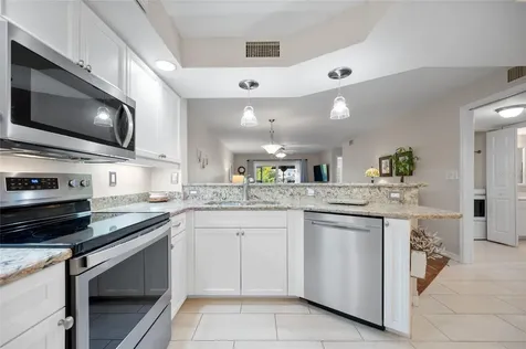 5725 Greenwood Avenue North Port FL 34287