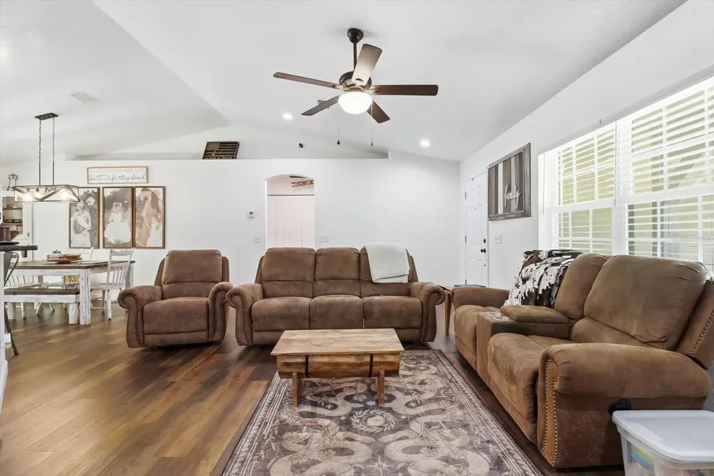 8683 N Teather Terrace Dunnellon FL 34434