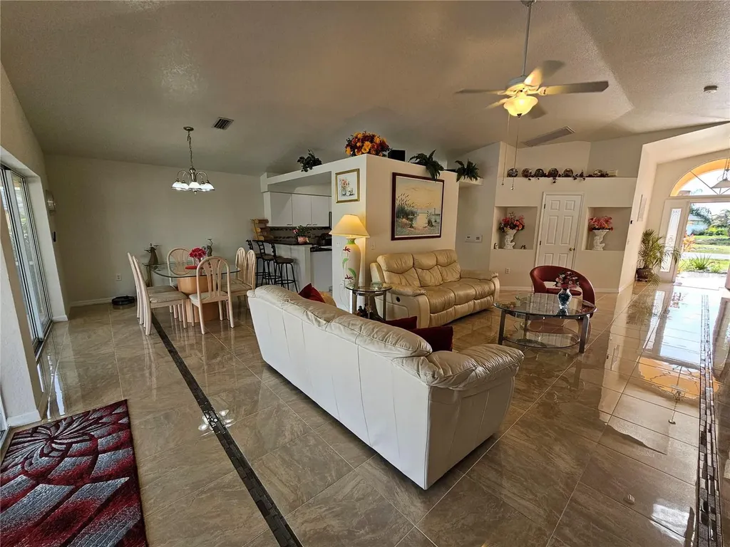114 Albatross Road Rotonda West FL 33947