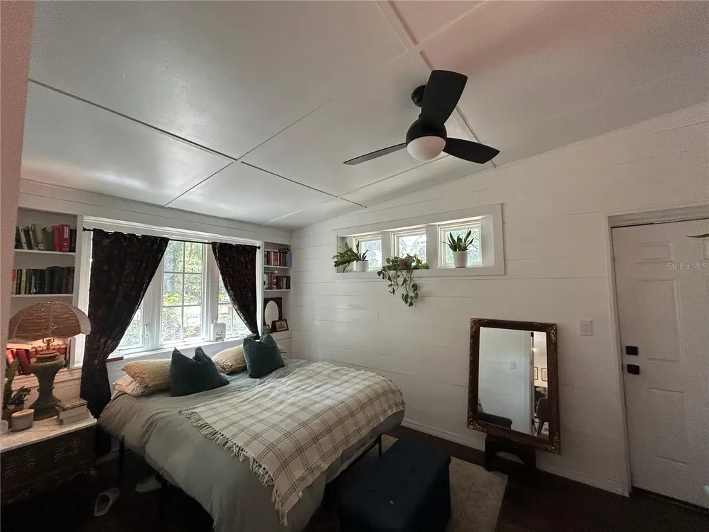 816 NE 9th Avenue Gainesville FL 32601