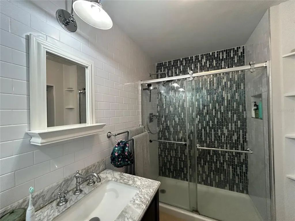 816 NE 9th Avenue Gainesville FL 32601