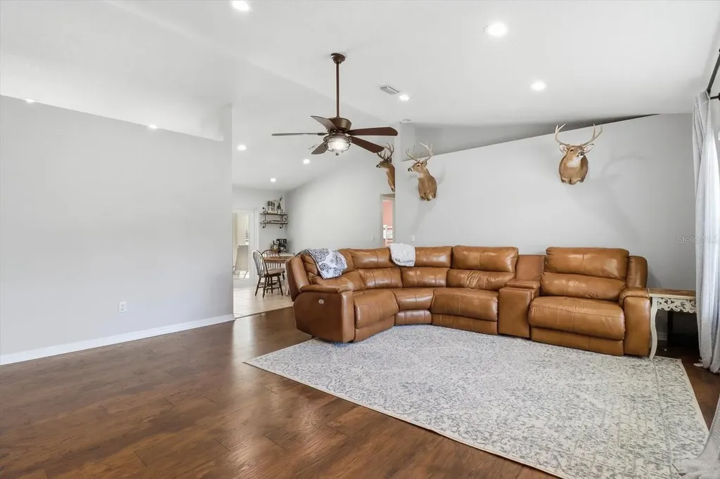 3085 W Hampshire Boulevard Citrus Springs FL 34433
