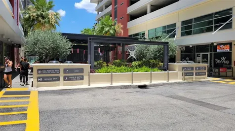 1120 E Kennedy Boulevard Tampa FL 33602