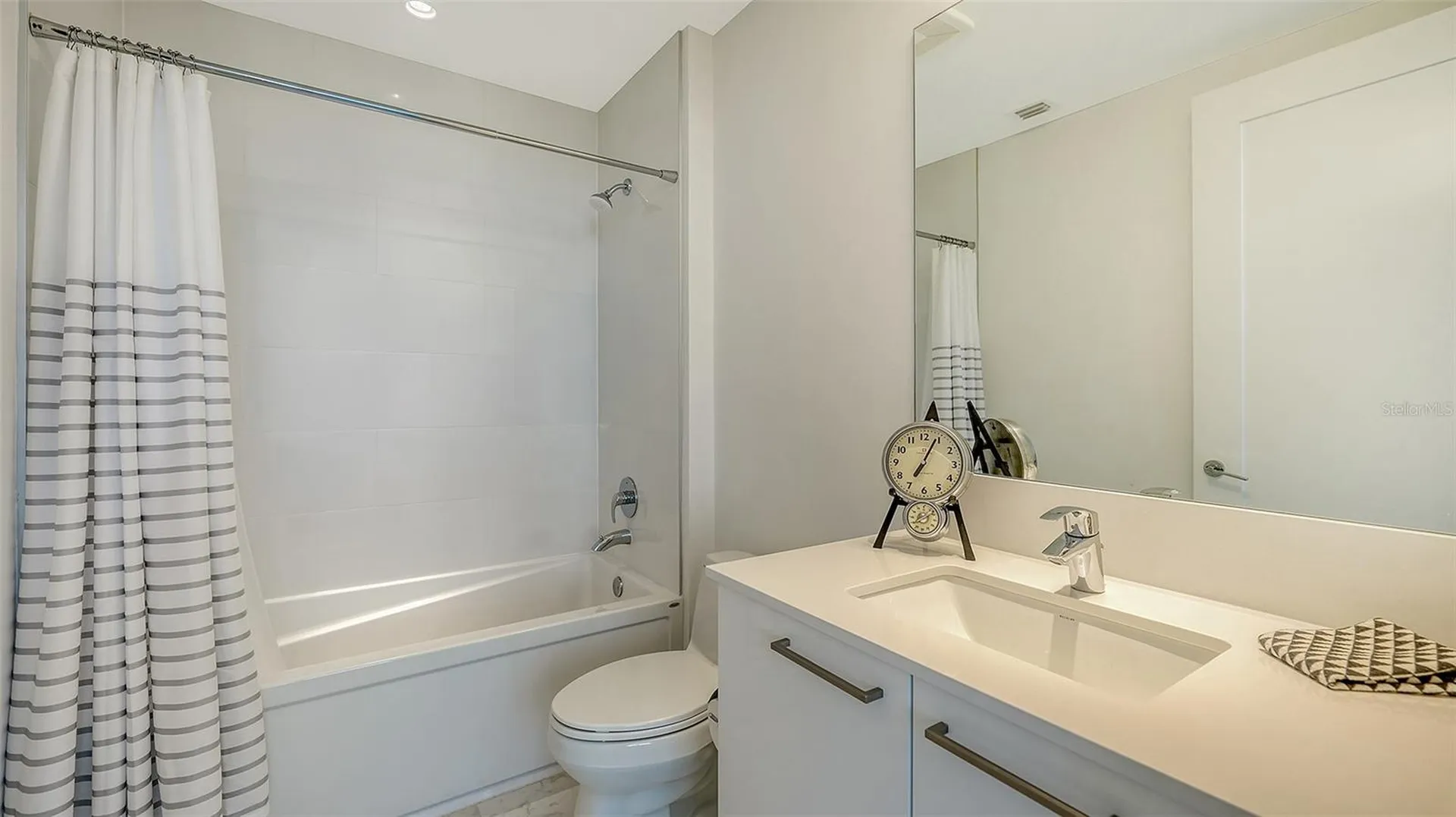 111 S Pineapple Avenue Sarasota FL 34236